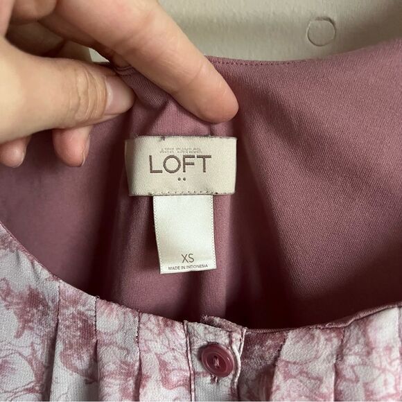 Loft Pink Floral Popover Flowy Sleeveless Blouse Tank Top Cottagecore romantic - Picture 3 of 5